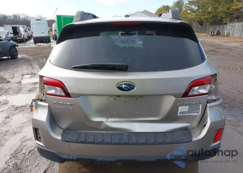 2015 Subaru Outback 2.5I Limited z USA, uszkodzony, nr VIN 4S4BSBJCXF3204136